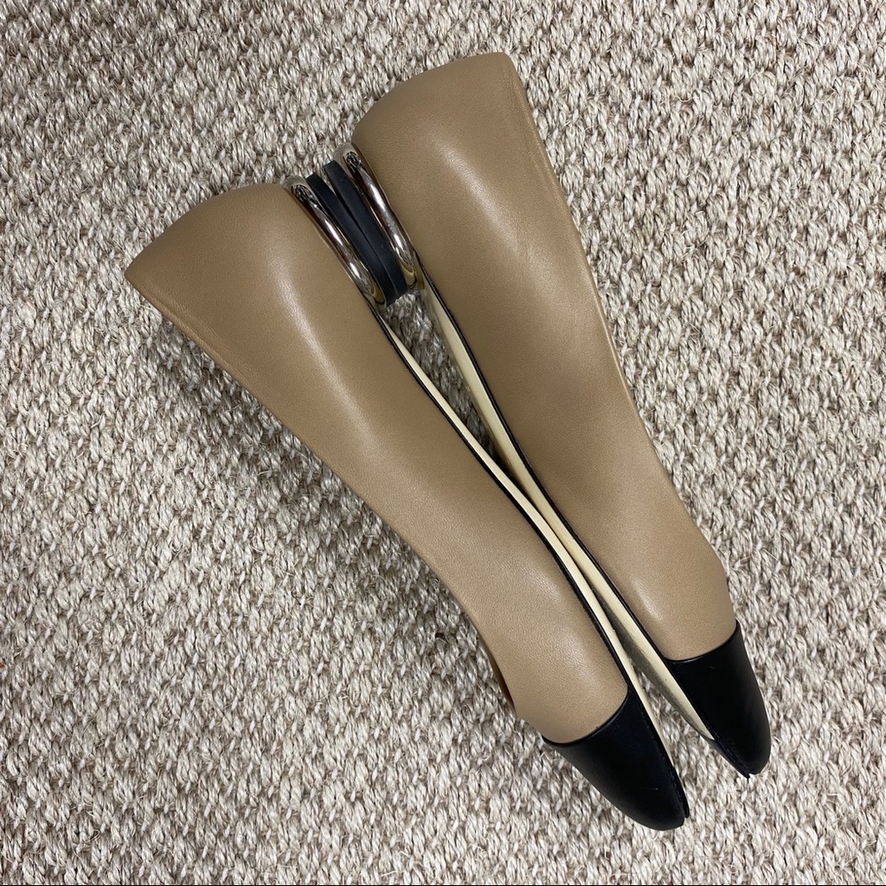 SOLD Chanel tan & black pointed toe flats - Picture 9 of 13